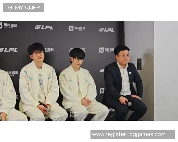 电竞新闻赛后分析JDG与BLG对决中的战术布局与执行细节探讨